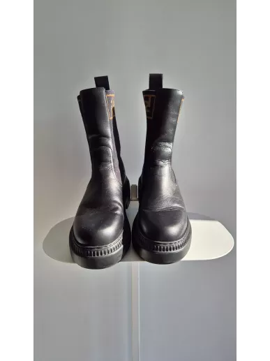 Botki Fendi skóra czarne z logo FF r.37 | Stylowy Komis