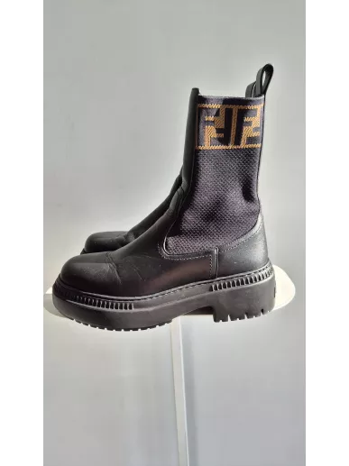 Botki Fendi skóra czarne z logo FF r.37 | Stylowy Komis