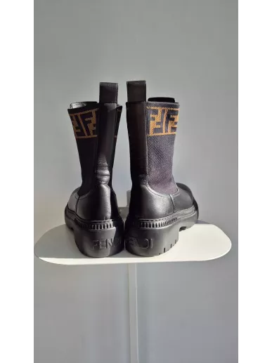 Botki Fendi skóra czarne z logo FF r.37 | Stylowy Komis