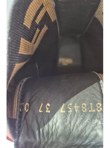 Botki Fendi skóra czarne z logo FF r.37 | Stylowy Komis