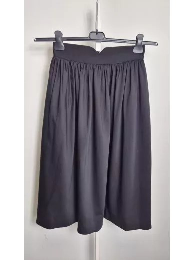 Czarna spódnica Deni Cler z wełny jagnięcej i jedwabiu rozmiar 34