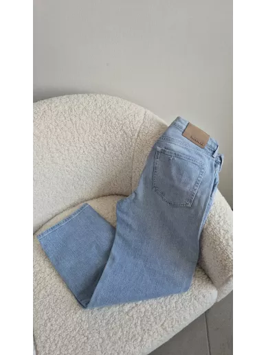 Jeansy True Religion