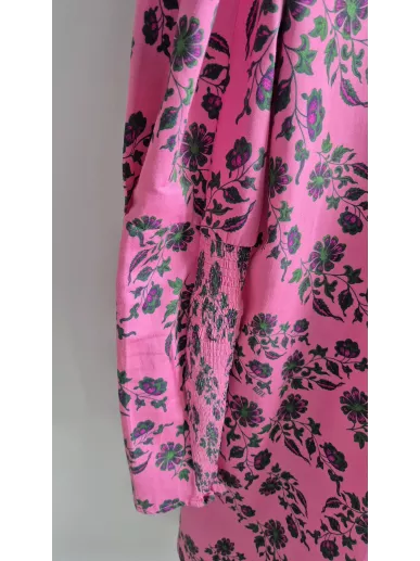 Bizuu sukienka różowa kwiatowa M – unikatowa vintage z podkreśloną talią