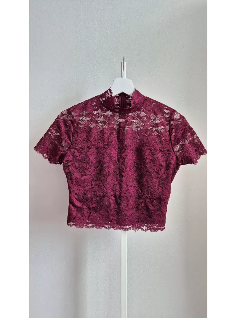 Koronkowy top GUESS w kolorze głębokiego burgundu