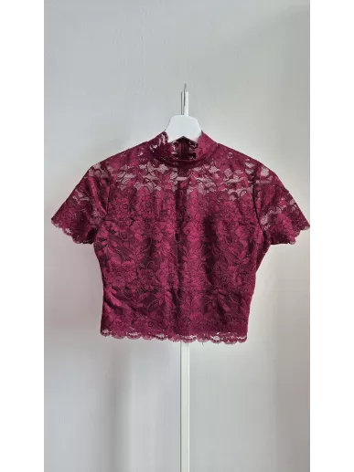 Koronkowy top GUESS w kolorze głębokiego burgundu