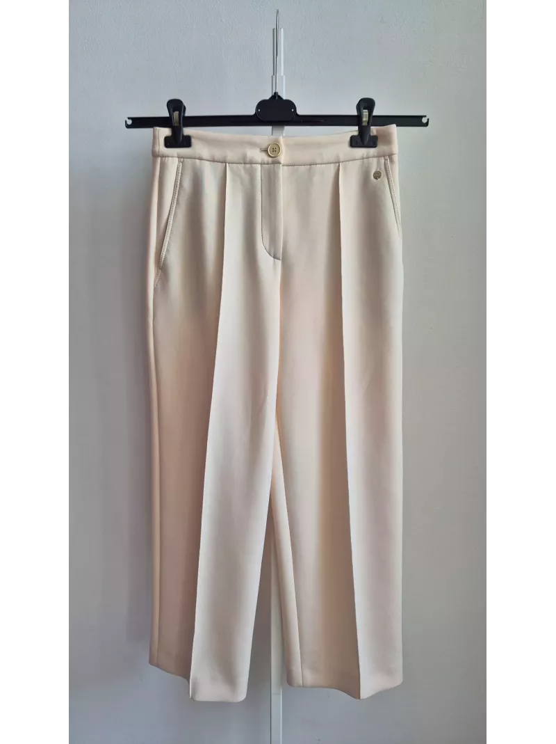 Spodnie Marc Cain w kolorze ecru