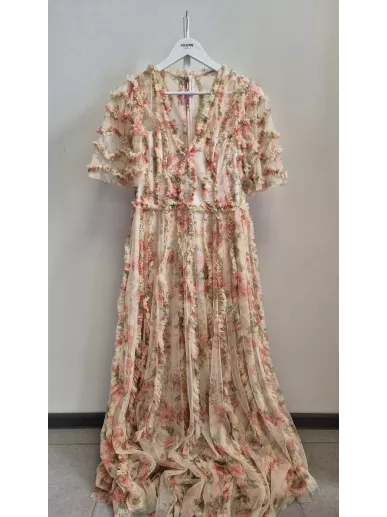 Romantyczna, bajkowa  sukienka – Needle & Thread Waltzing Blooms Ruffle Gown
