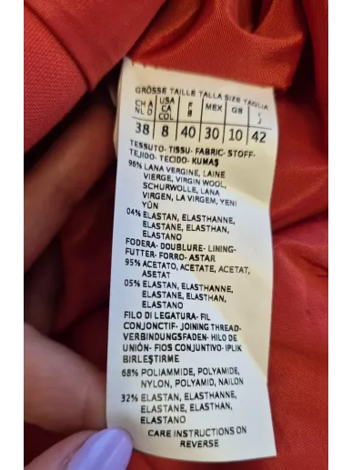 Marynarka MaxMara z odpinaną falbanką – wełna dziewicza, rozmiar 38