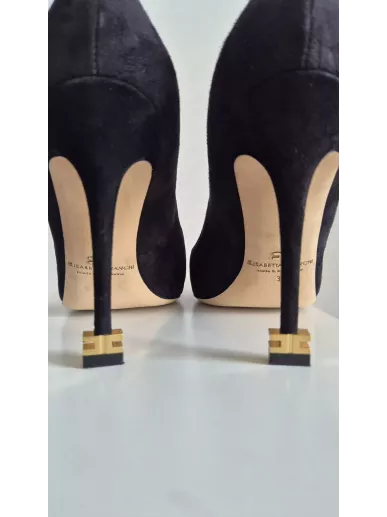 Elisabetta Franchi czarne szpilki zamszowe z logo na obcasie, rozmiar 37