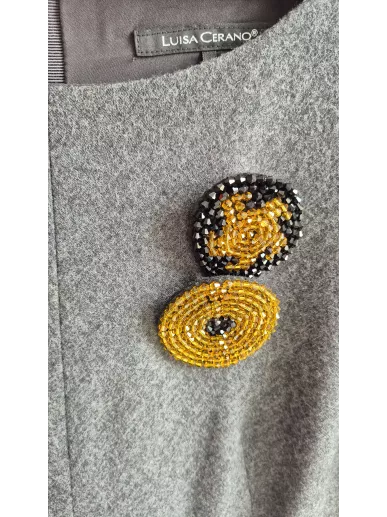 Luisa Cerano – Szara sukienka wełniana z aplikacją koralików | Stylowy