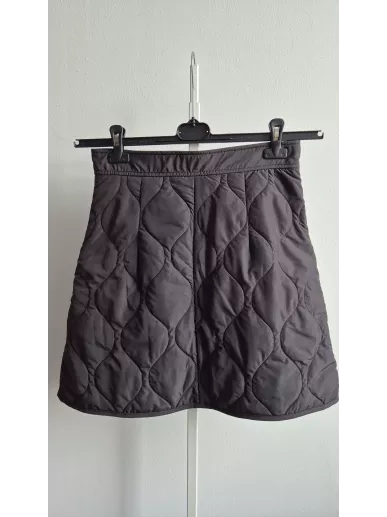 Czarna pikowana spódnica Riani mini rozm. 38| Stylowy Komis