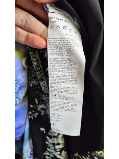 Sukienka Sportalm Flower midi czarna z printem – Stylowy Komis