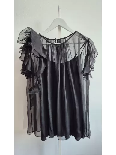 Jedwabna czarna bluzka Nissa z falbanami – Stylowy Komis