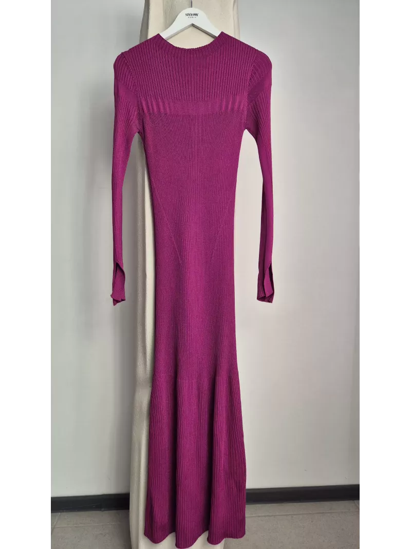 Patrizia Pepe fuksjowa dzianinowa sukienka midi z pszczółkami – Stylow