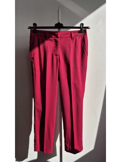 Twin-Set spodnie bordo M – eleganckie włoskie spodnie z kantem | Stylo