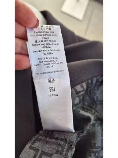 Elisabetta Franchi żakiet czarny ze złotym łańcuszkiem 42 IT – Stylowy