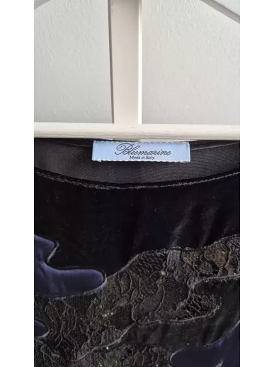 Blumarine czarna welurowa sukienka z koronką Made in Italy