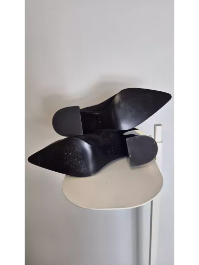 Botki Casadei z złotym obcasem czarne zamszowe – Stylowy Komis