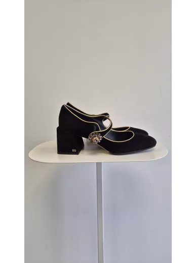 Dolce & Gabbana czółenka zamszowe z kryształową broszką