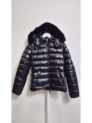Moncler Badyfur – czarna kurtka z futrem Blue Fox | Stylowy Komis