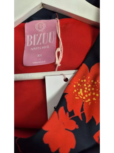 Sukienka Bizuu Après Midi XS – granatowa w czerwone kwiaty
