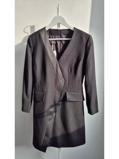 La Mania czarna sukienka coat dress z wełny | Stylowy Komis